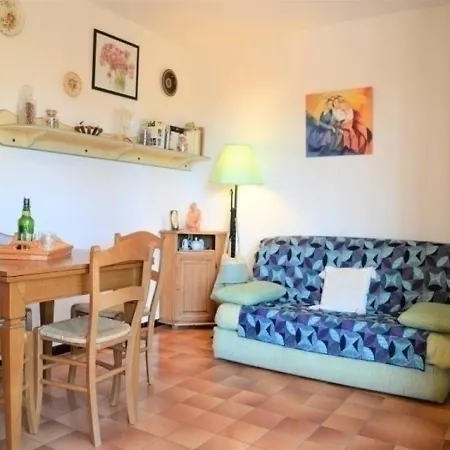 Le Lavandou, 2 Pieces, 4 Personnes - Fr-1-251-242 * Le Lavandou